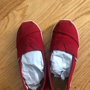 Toms girls size 13 red